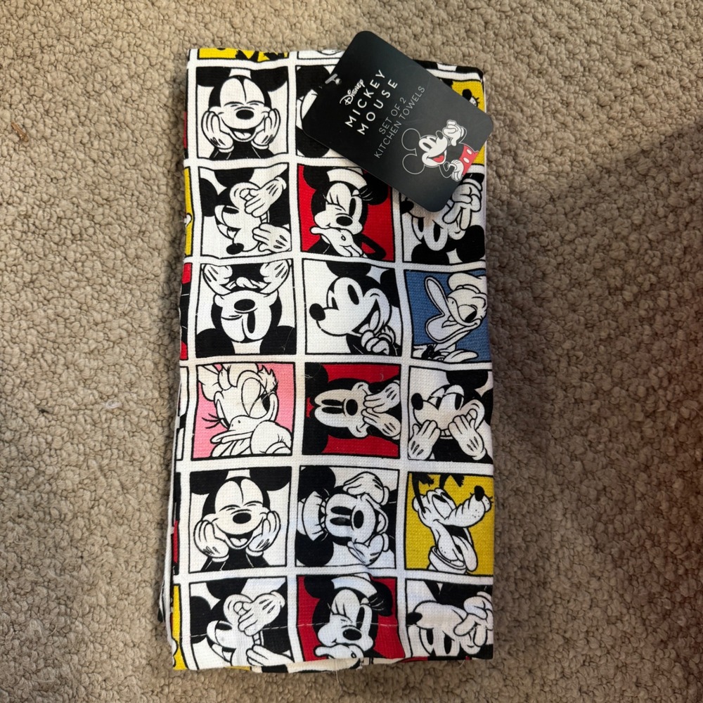 Disney Mickey Mouse Kitchen Towels Set of 2 Mickey Donald Daisy Goofy Comic Grid